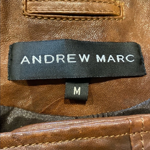 Like New Andrew Marc Leather Jacket size Medium - Picture 4 of 10